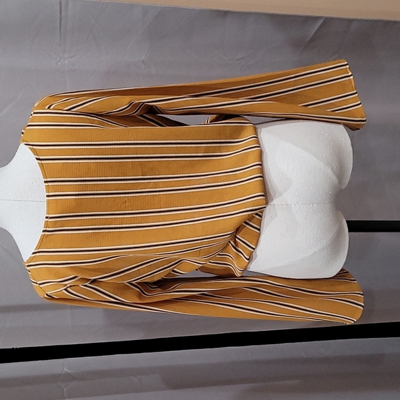 Sadie & Sage long sleeve top - Picture 2 of 3